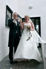 Trond og Cecilie skåler